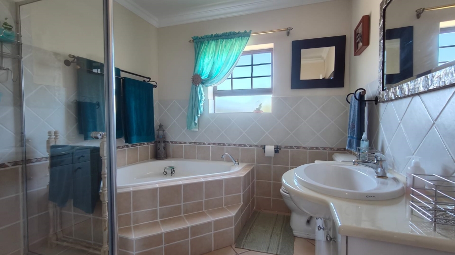 4 Bedroom Property for Sale in Dana Bay Western Cape